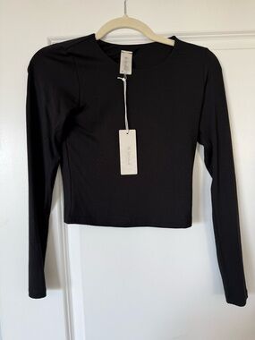 Black Long-Sleeve Top